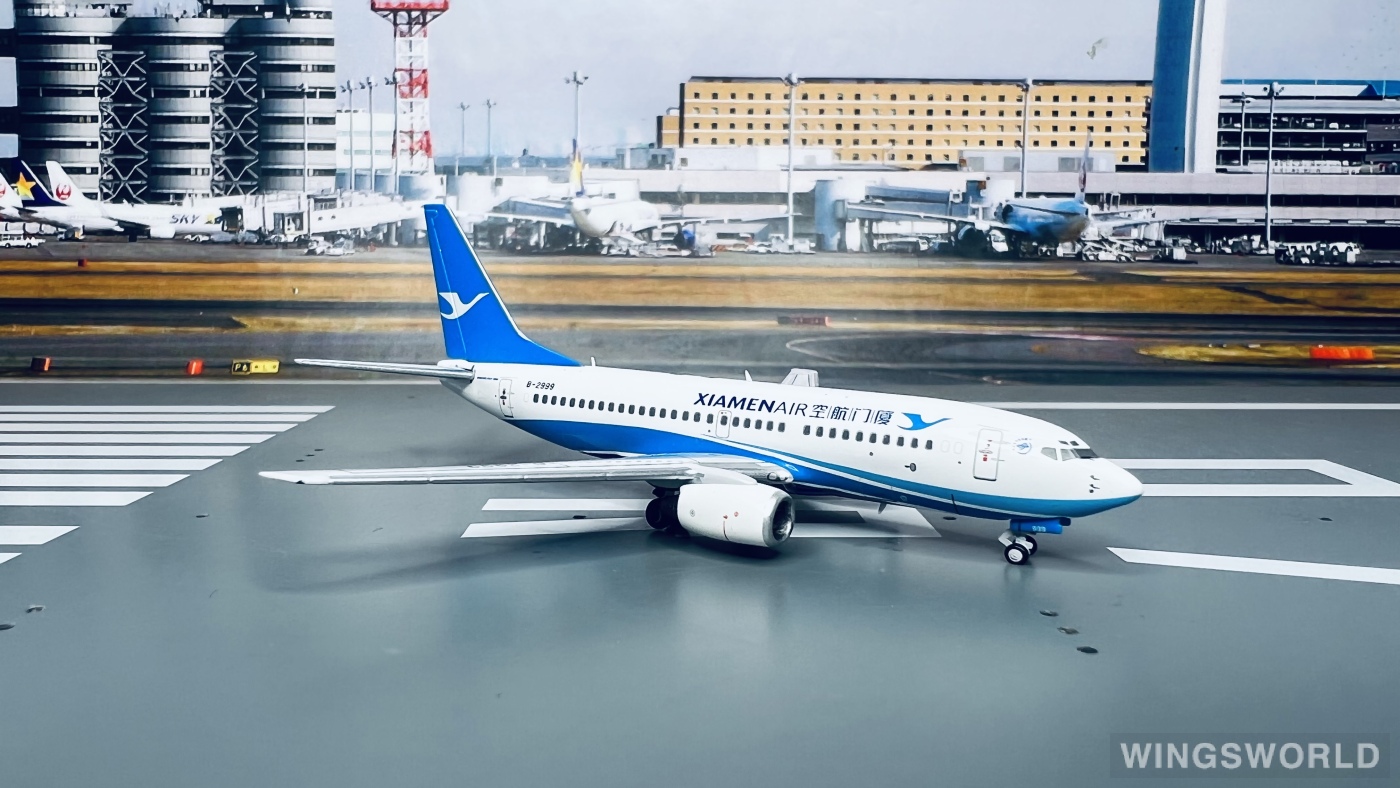 Pandamodel 1:400 WM00005 XiamenAir 厦门航空 Boeing 737-700 B-2999