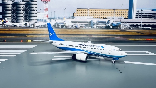 XiamenAir 厦门航空 Boeing 737-700 B-2999 观星窗 WM00005 Pandamodel 1:400