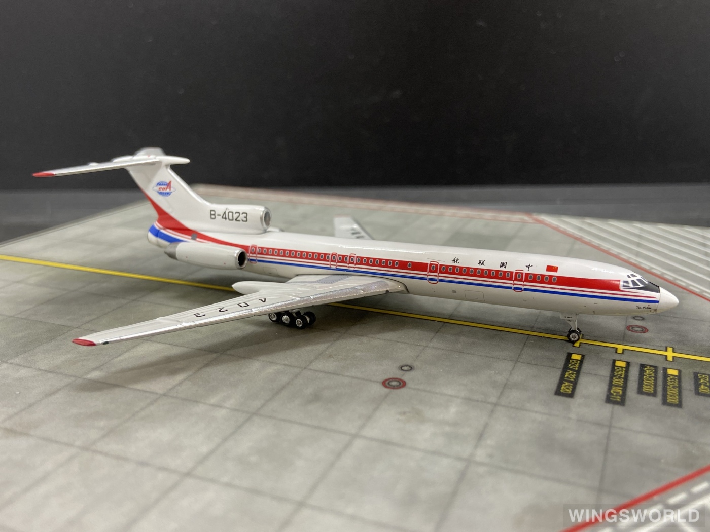 Phoenix 1:400 PH11735 China United Airlines 中国联合航空 Tupolev Tu-154 B-4023