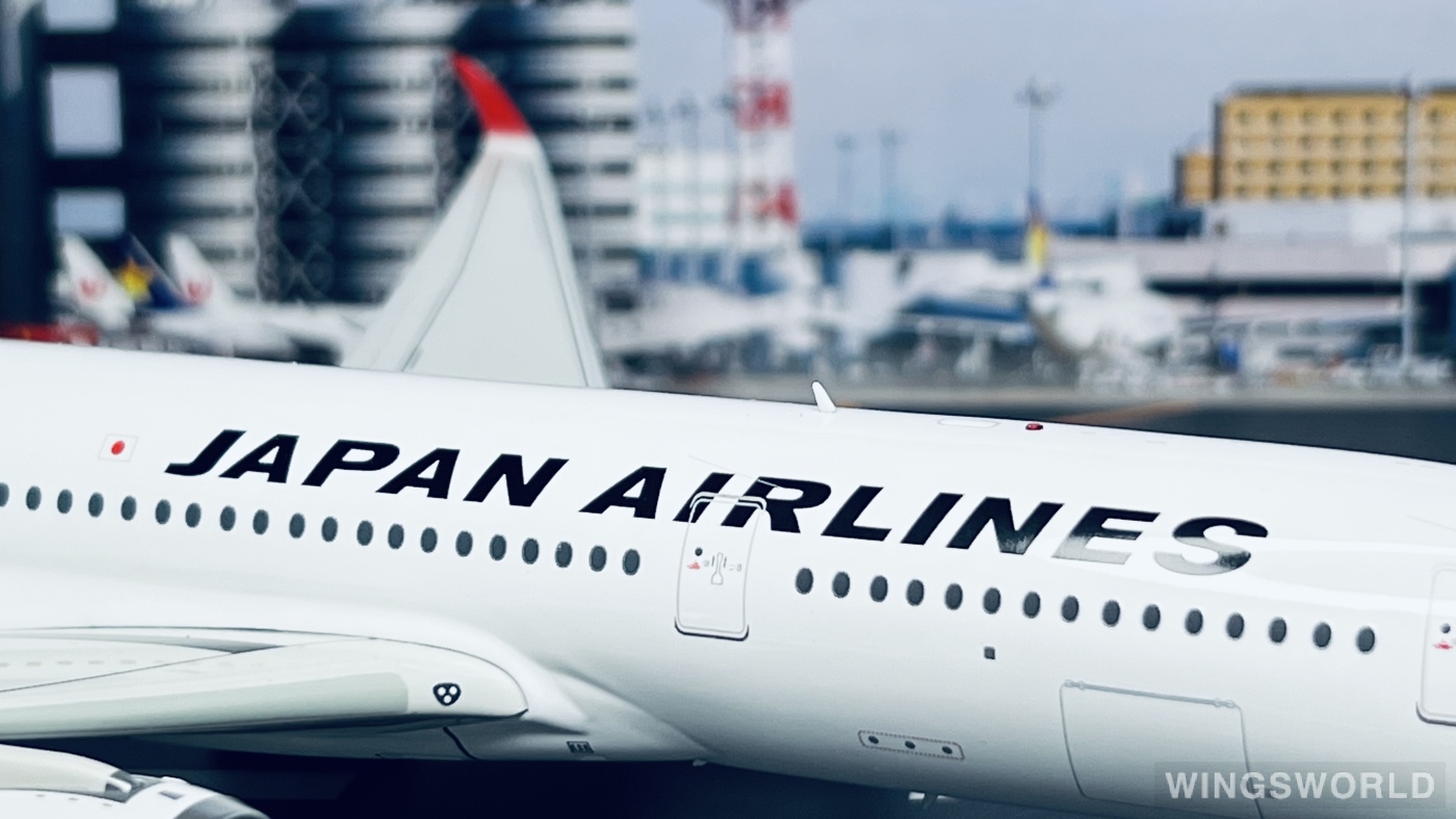 B Models 1:200 B-JAL-359-05 Japan Airlines 日本航空 Airbus A350-900 JA05XJ