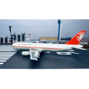 Uni-Top Airlines 友和道通航空 Airbus A300-600 B-2330  ALPB2330 Aero Le Plane 1:200