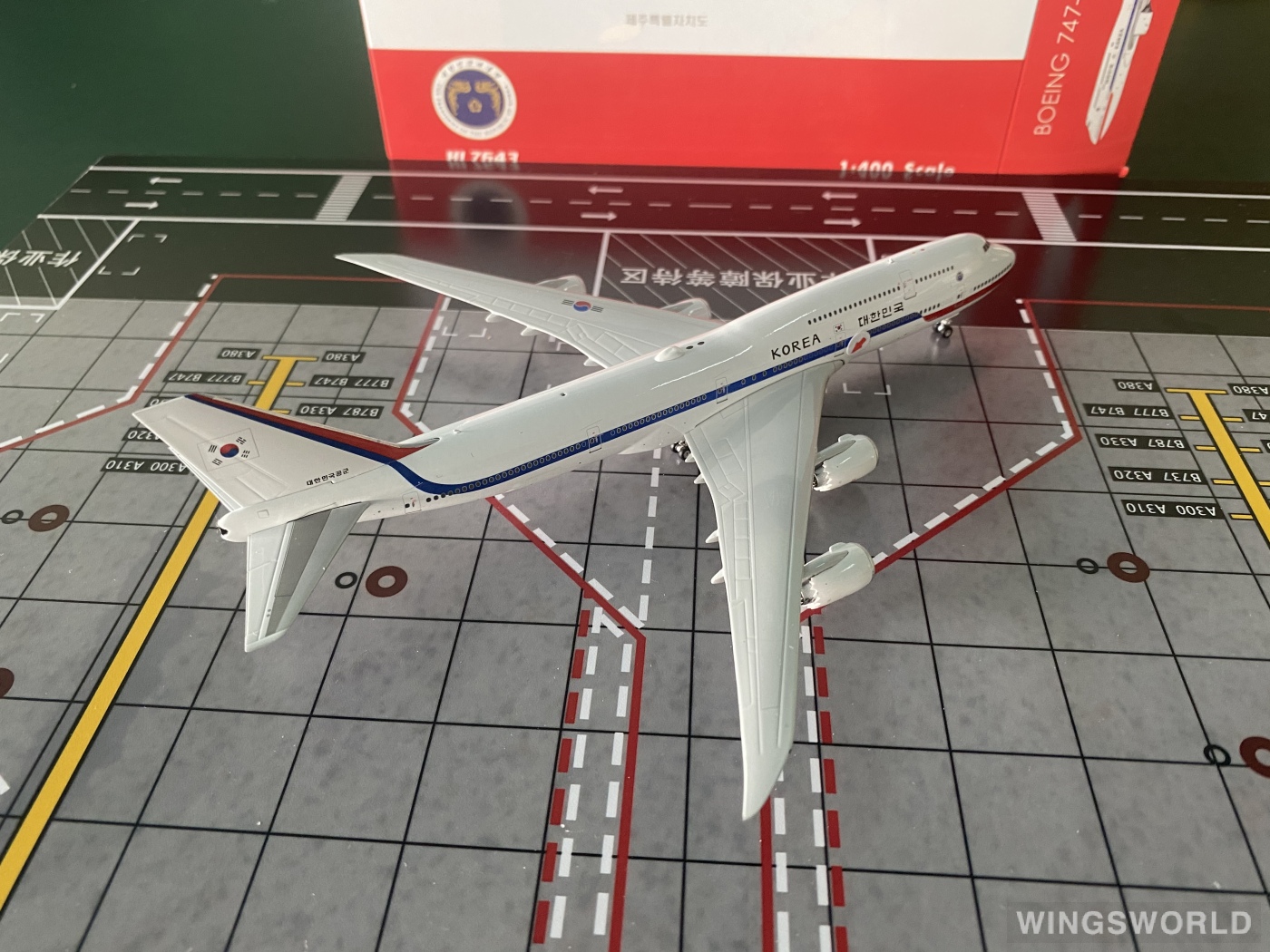 Phoenix 1:400 PH04437 ROKAF 韩国空军 Boeing 747-8i HL7643