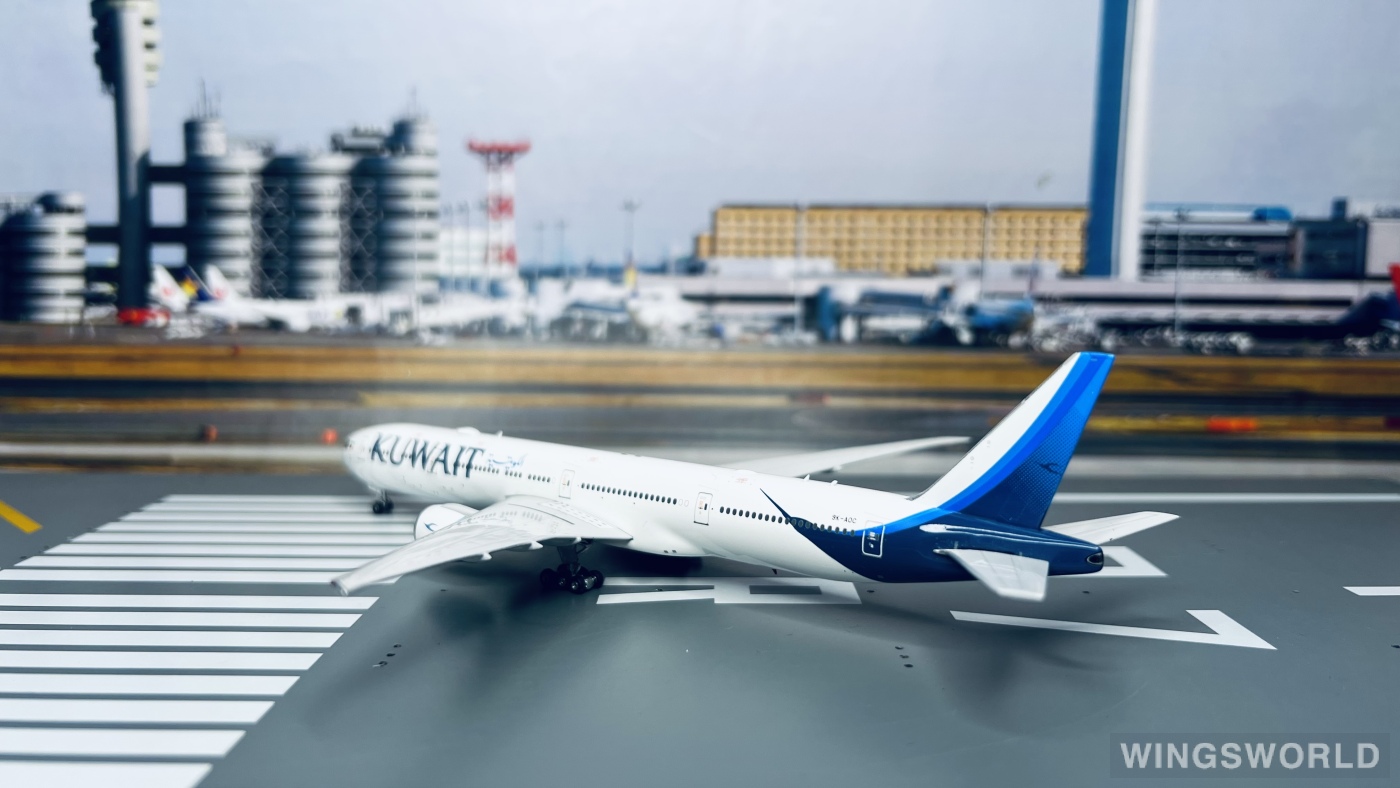 Phoenix 1:400 PH11338 Kuwait Airways 科威特航空 Boeing 777-300ER 9K-AOC