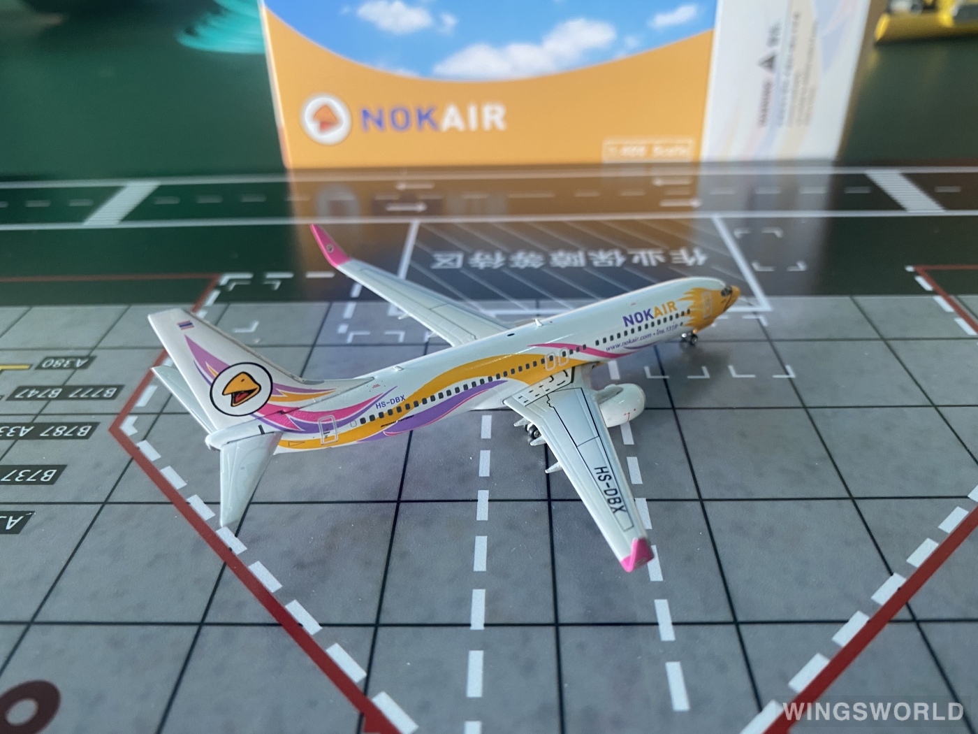 Phoenix 1:400 PH11721 Nok Air 皇雀航空 Boeing 737-800 HS-DBX