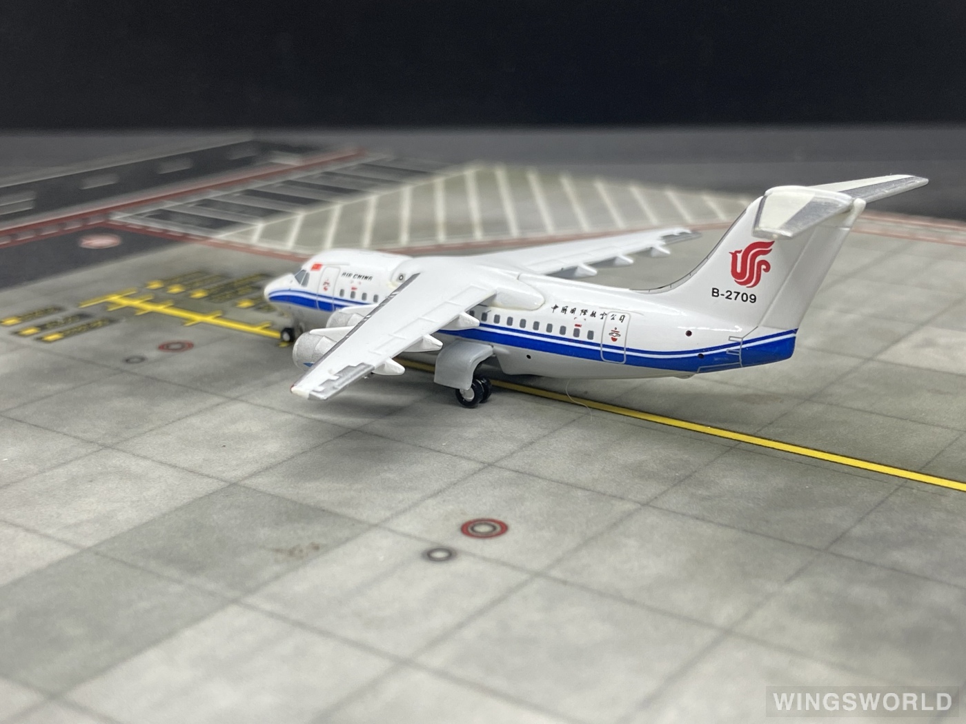Jet-X 1:400 JX363 Air China 中国国际航空 BAe 146 B-2709