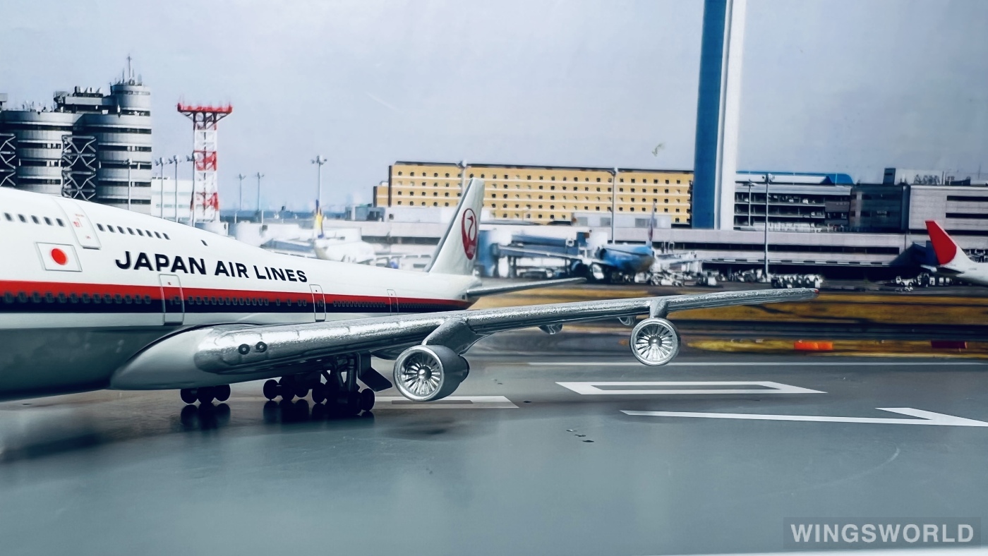Big Bird 1:400 BB4-2004-28 Japan Airlines 日本航空 Boeing 747-300 JA8161