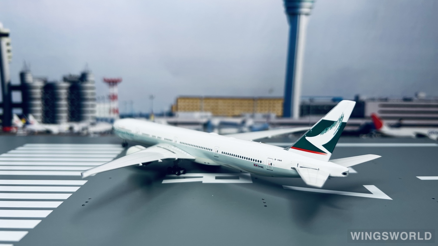 Phoenix 1:400 PH04376 Cathay Pacific 国泰航空 Boeing 777-300ER B-HNR