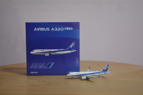 Phoenix 1:400 Airbus A320neo ANA 全日空PH04167 JA213A 图片和
