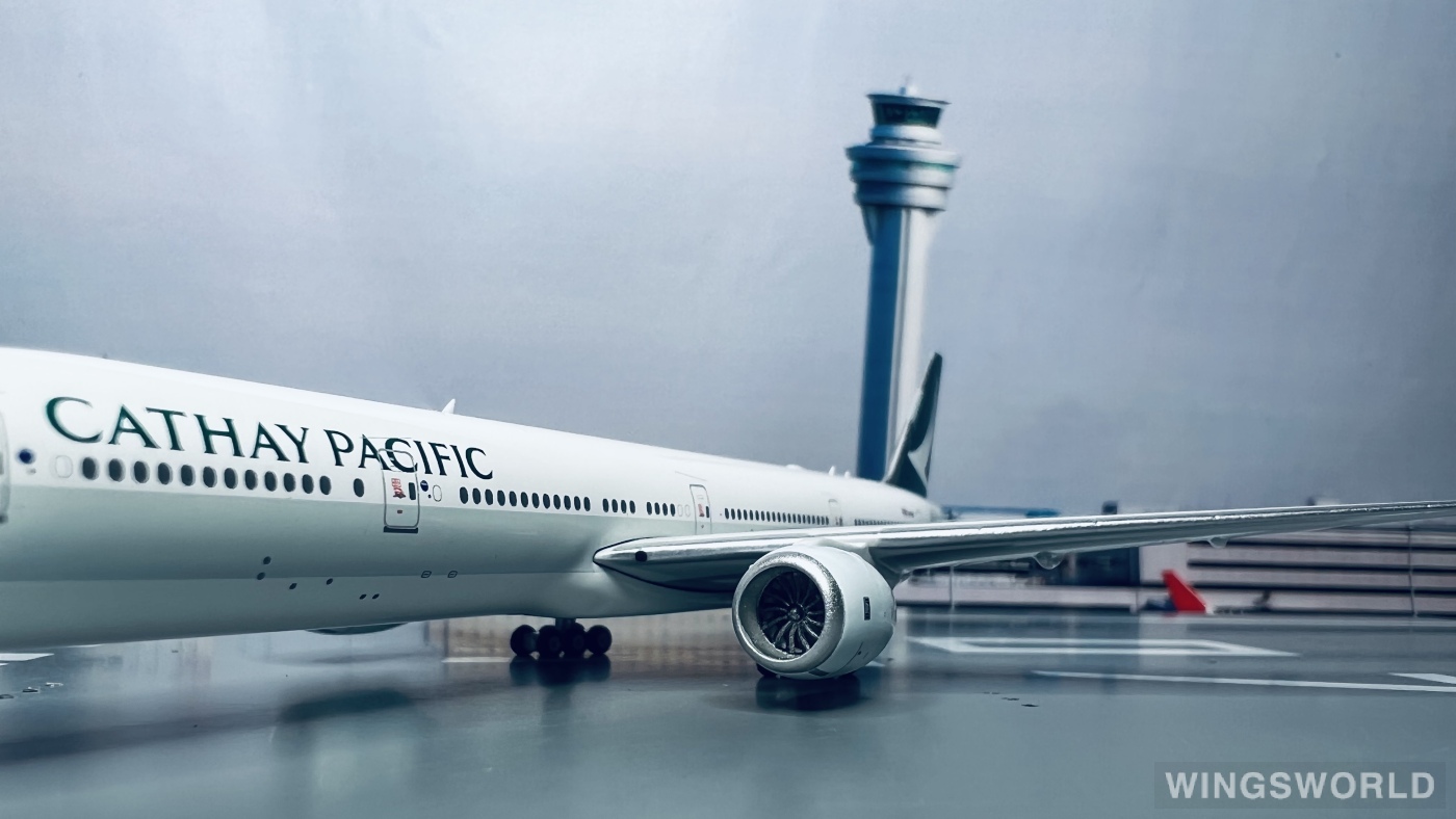 Phoenix 1:400 PH04250 Cathay Pacific 国泰航空 Boeing 777-300 B-HNO