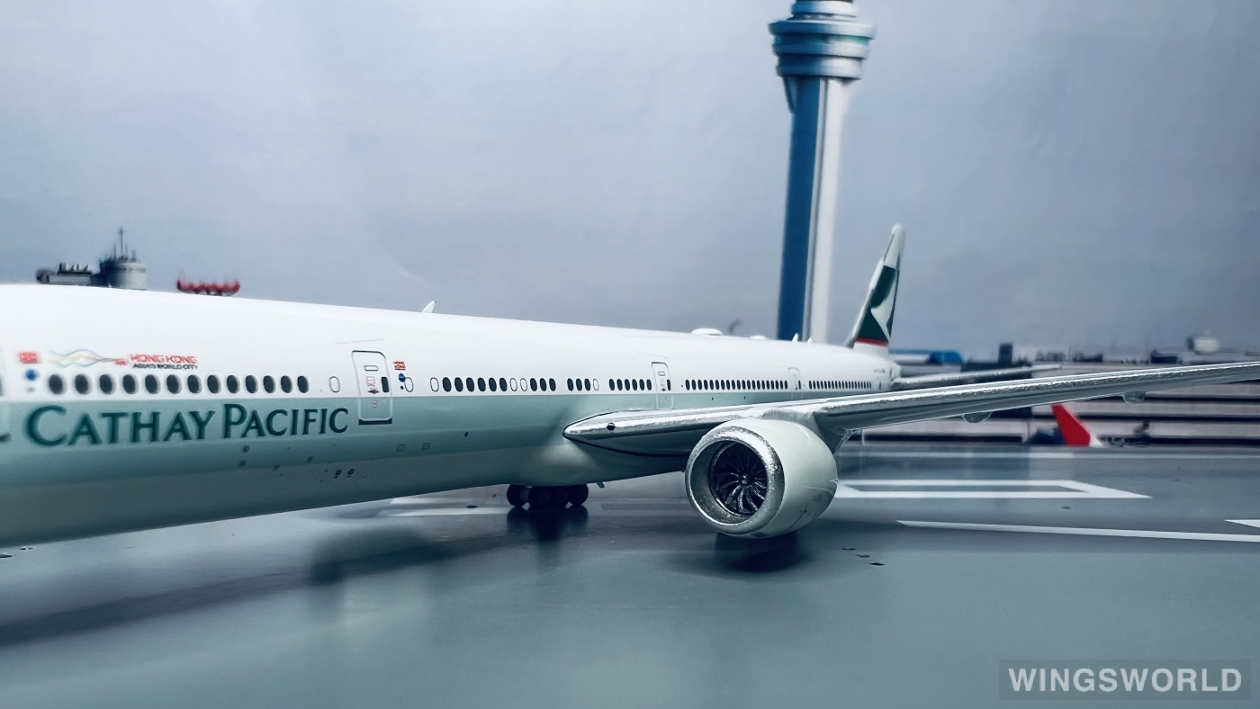 Phoenix 1:400 PH04376 Cathay Pacific 国泰航空 Boeing 777-300ER B-HNR