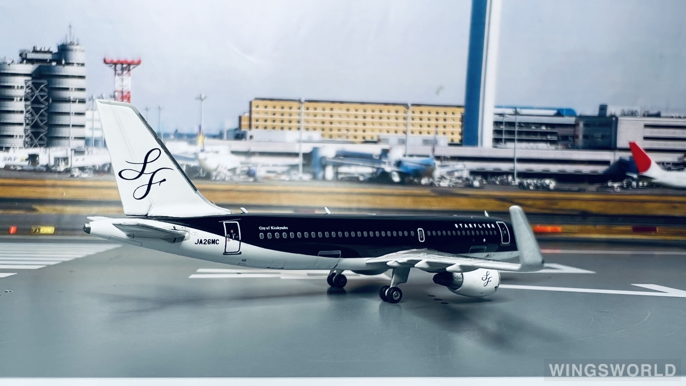 Phoenix 1:400 PH04430 StarFlyer 星悦航空 Airbus A320 JA26MC
