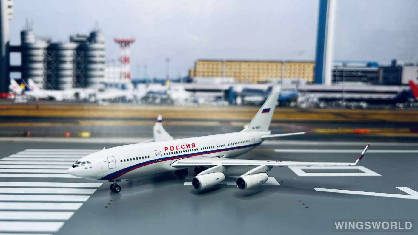 Phoenix 1:400 PH11728 Rossiya Special Flight Detachment Ilyushin Il-96 RA-96017