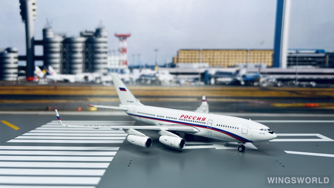 Phoenix 1:400 PH11728 Rossiya Special Flight Detachment Ilyushin Il-96 RA-96017