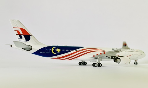 NG models 1:400 Airbus A330-300 Malaysia Airlines 马来西亚