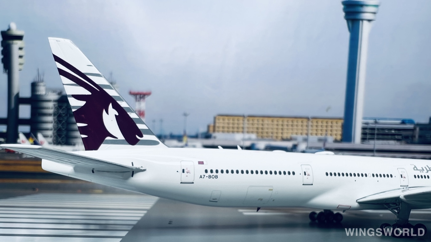 Phoenix 1:400 PH11738 Qatar 卡塔尔航空 Boeing 777-300ER A7-BOB