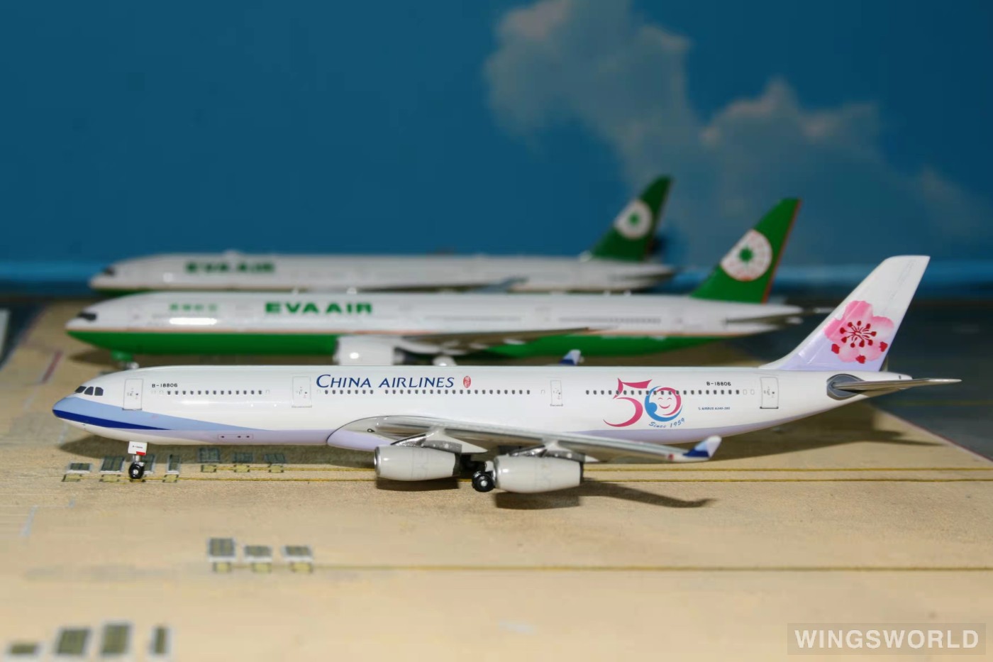 Phoenix 1:400 PH10346 China Airlines 中华航空 Airbus A340-300 B-18806