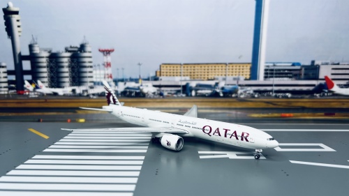 Qatar 卡塔尔航空 Boeing 777-300ER A7-BOA  NG73011 NGmodels 1:400