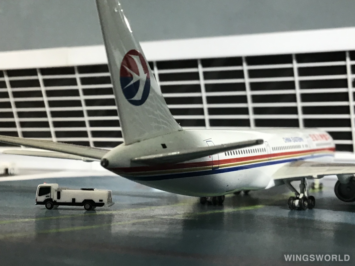 AeroClassics 1:400 ACB5001 China Eastern 中国东方航空 Boeing 767-300 B-5001