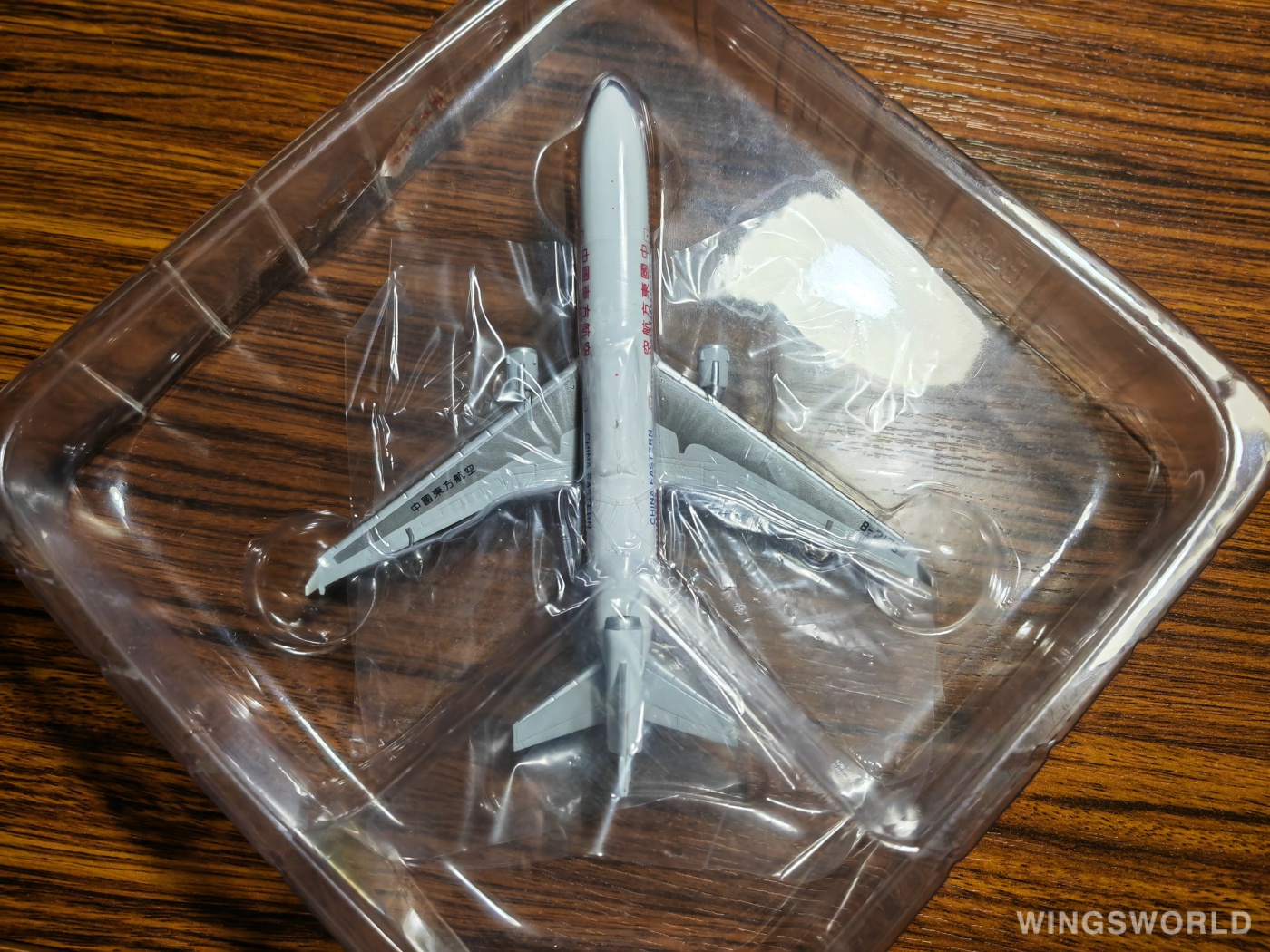 JC Wings 1:400 XX4049 China Eastern 中国东方航空 McDonnell Douglas MD-11 B-2173