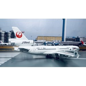 Japan Airlines 日本航空 McDonnell Douglas MD-11 JA8581 J-Bird - Fairy Pitta PH10074B Phoenix 1:400