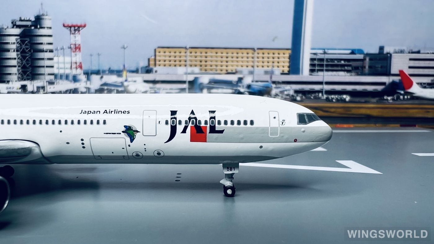 Phoenix 1:400 PH10074B Japan Airlines 日本航空 McDonnell Douglas MD-11 JA8581