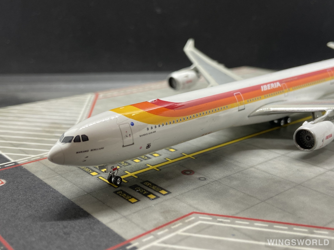 Phoenix 1:400 PH10558 Iberia 西班牙国家航空 Airbus A340-600 EC-IZX