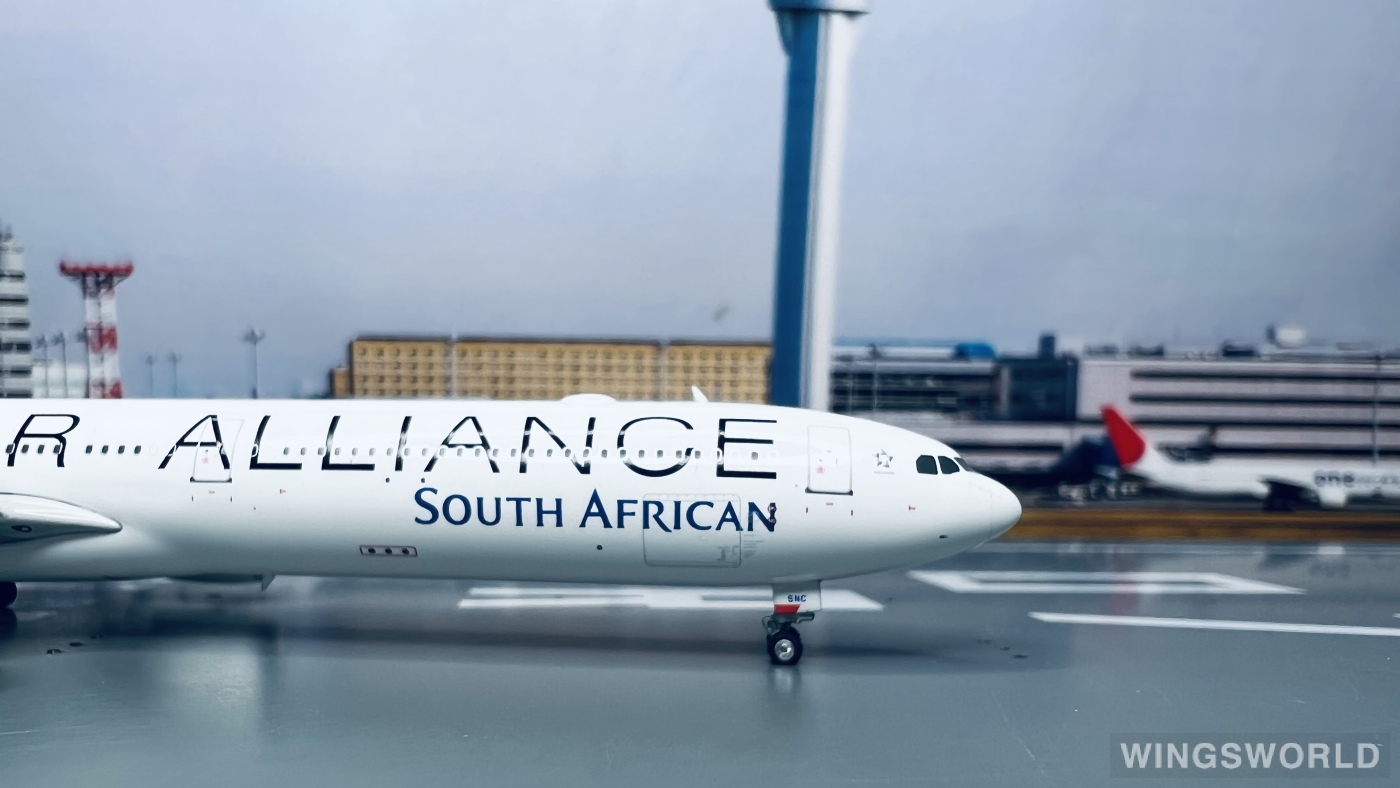 Phoenix 1:400 PH11744 South African Airways 南非航空 Airbus A340-600 ZS-SNC