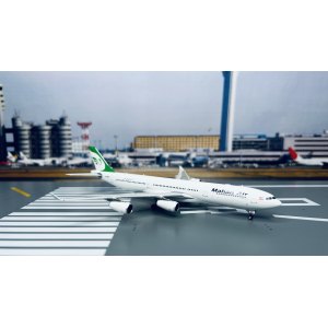Mahan Air 马汉航空 Airbus A340-300 EP-MMT  PH11720 Phoenix 1:400