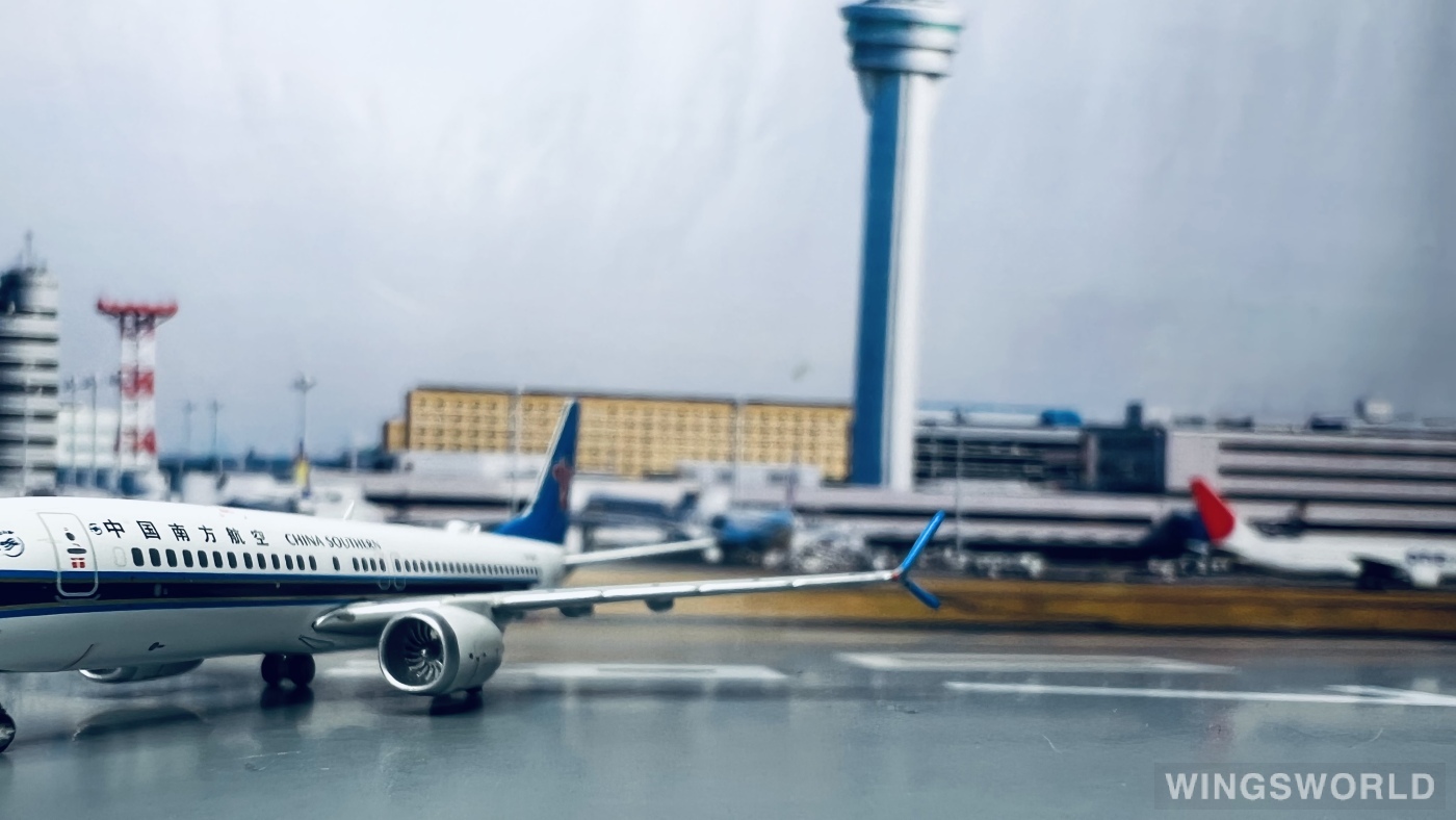 Geminijets 1:400 GJCSN1710 China Southern 中国南方航空 Boeing 737 MAX 8 B-1205