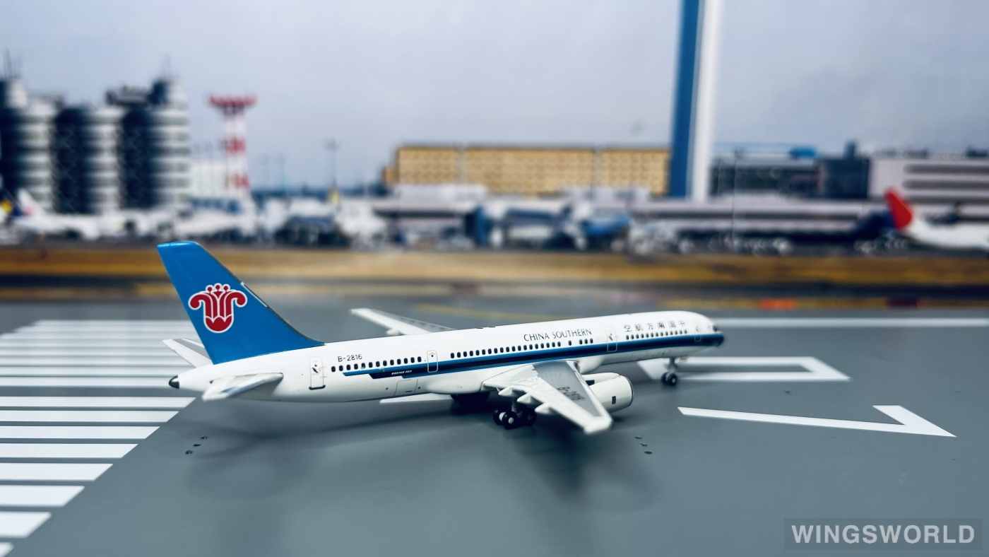 Geminijets 1:400 GJCSN1053 China Southern 中国南方航空 Boeing 757-200 B-2816