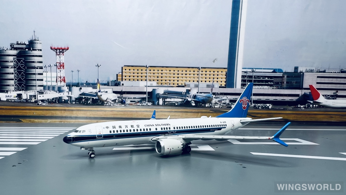 Geminijets 1:400 GJCSN1710 China Southern 中国南方航空 Boeing 737 MAX 8 B-1205