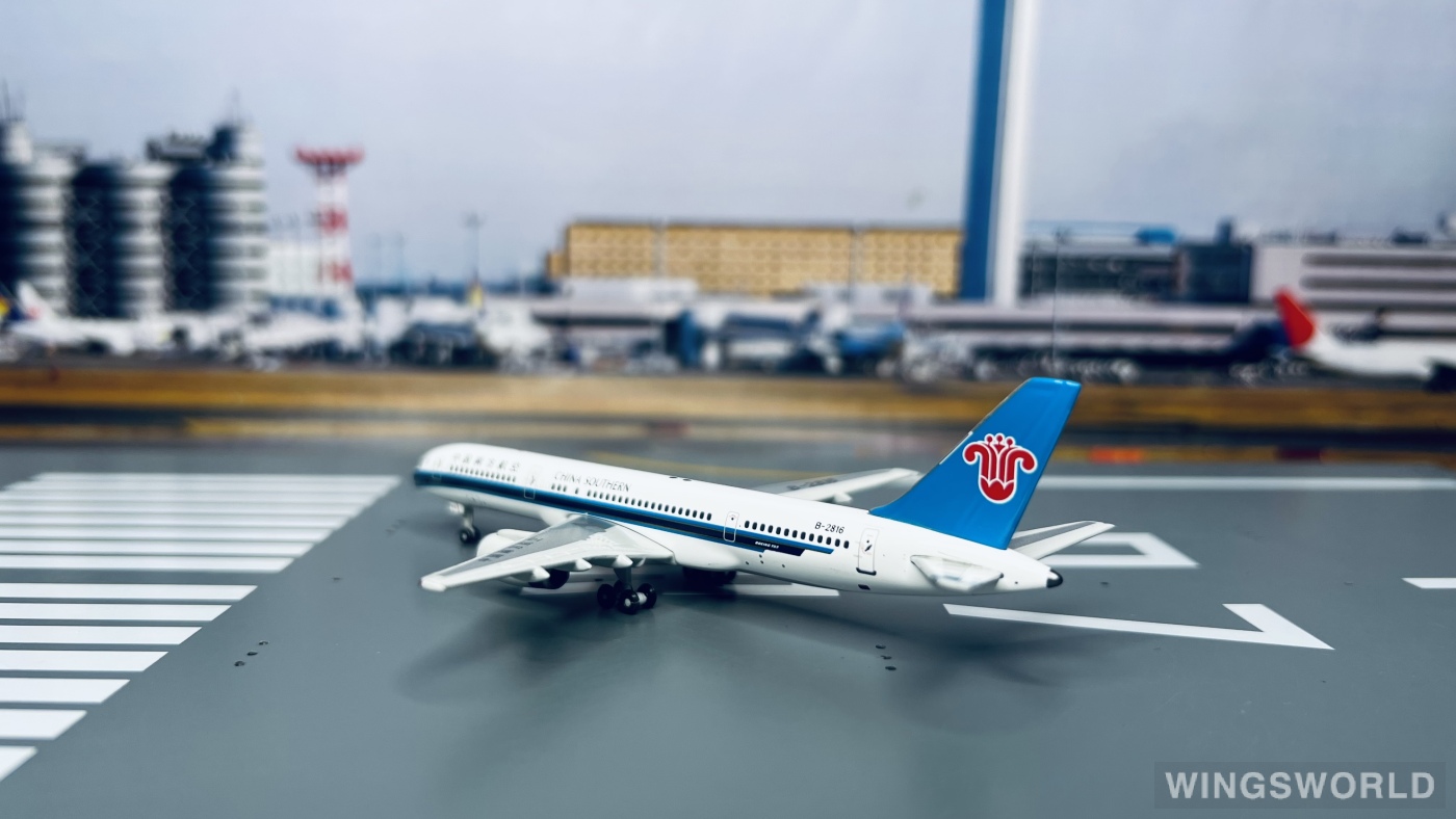 Geminijets 1:400 GJCSN1053 China Southern 中国南方航空 Boeing 757-200 B-2816