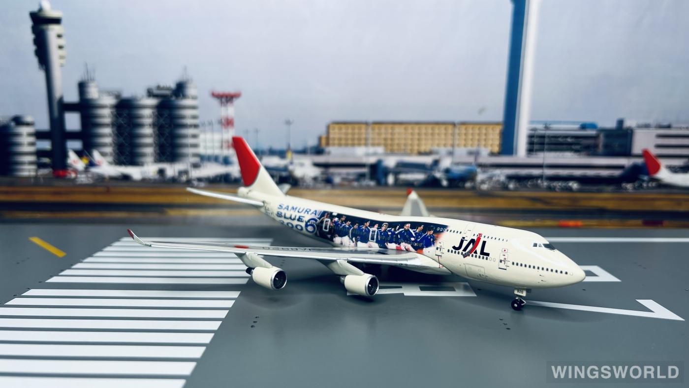 Phoenix 1:400 PH10126 Japan Airlines 日本航空 Boeing 747-400 JA8920