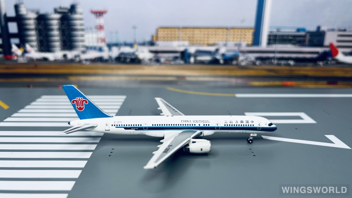 Geminijets 1:400 GJCSN1053 China Southern 中国南方航空 Boeing 757-200 B-2816