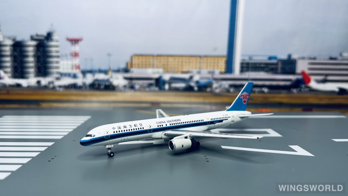 Geminijets 1:400 GJCSN1053 China Southern 中国南方航空 Boeing 757-200 B-2816