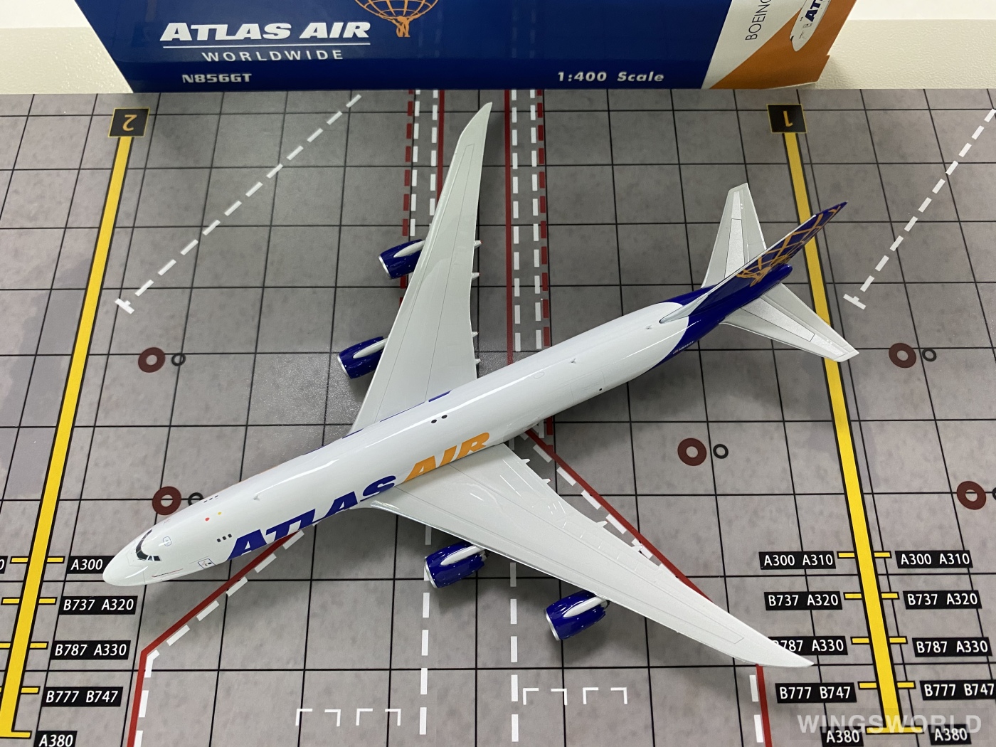 Phoenix 1:400 PH04440 Atlas Air 阿特拉斯航空 Boeing 747-8F N856GT