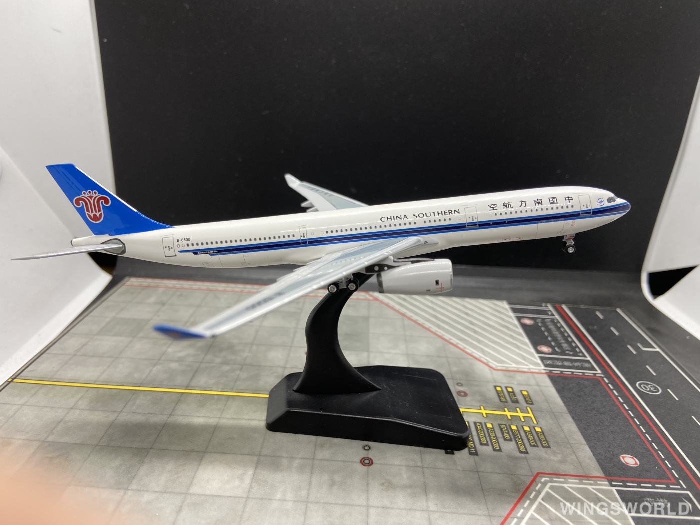 AeroClassics 1:400 ACB6500 China Southern 中国南方航空 Airbus A330-300 B-6500