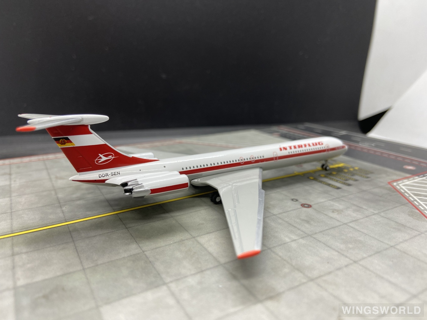 Geminijets 1:400 GJIFL1801 Interflug 东德航空 Ilyushin Il-62 DDR-SEN