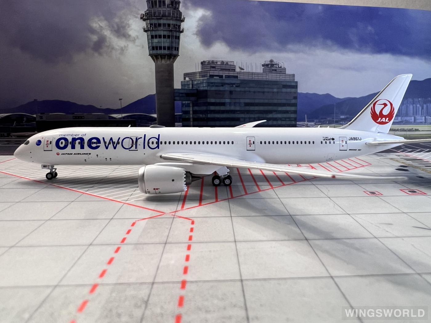 NGmodels 1:400 NG55083 Japan Airlines 日本航空 Boeing 787-9 JA861J