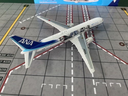 PH04439 ANA 全日空Boeing 767-300ER JA616A Phoenix 1:400