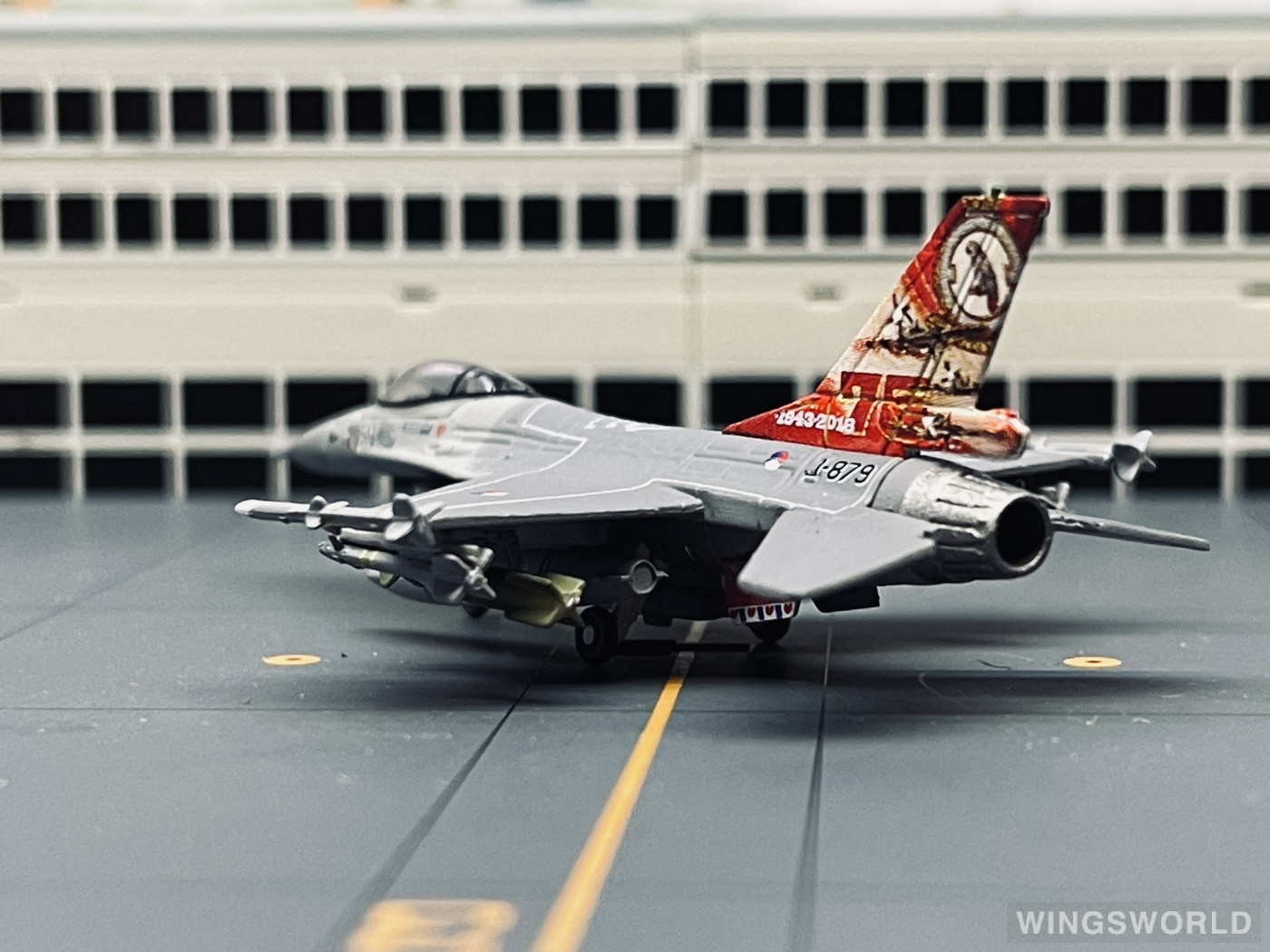 Herpa 1:200 570992 RNLAF 荷兰皇家空军 Lockheed Martin F-16 J-879