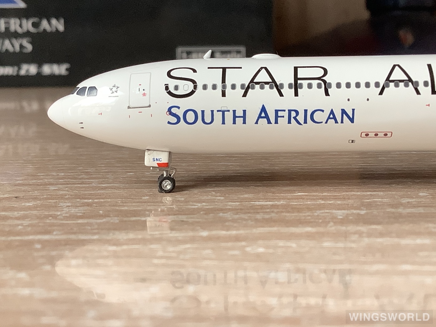 Phoenix 1:400 PH11744 South African Airways 南非航空 Airbus A340-600 ZS-SNC