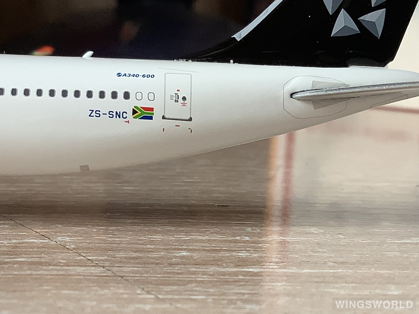 Phoenix 1:400 PH11744 South African Airways 南非航空 Airbus A340-600 ZS-SNC