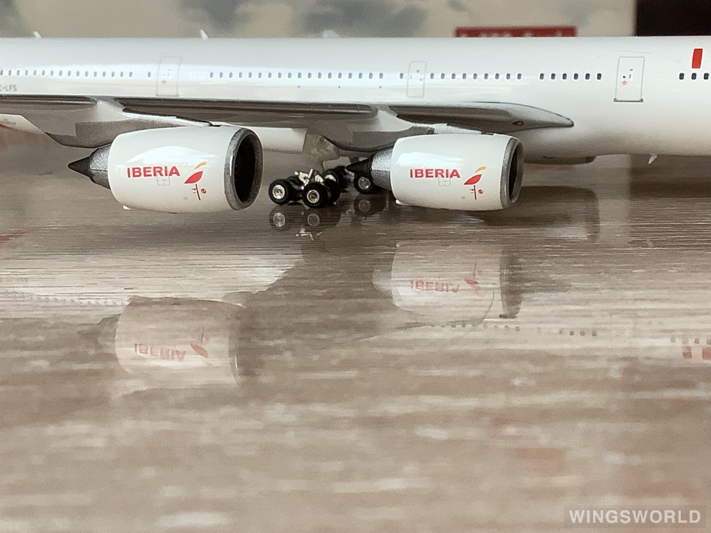 Phoenix 1:400 PH11730 Iberia 西班牙国家航空 Airbus A340-600 EC-LFS