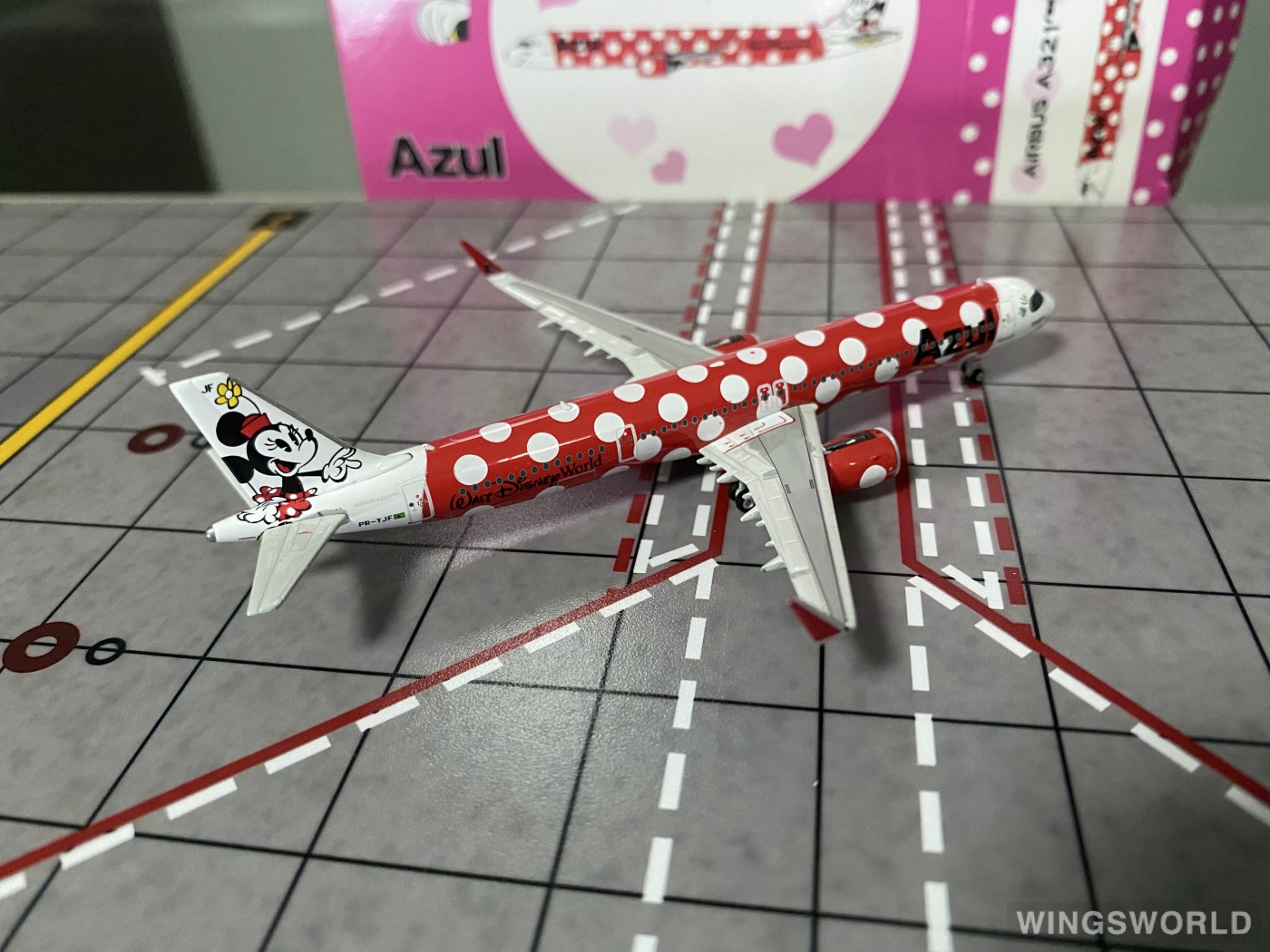 Phoenix 1:400 PH04434 Azul 蓝色巴西航空 Airbus A321neo PR-YJF