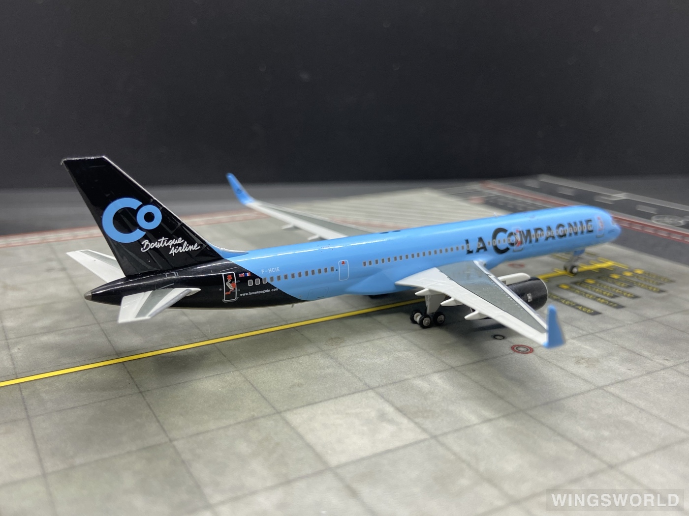 NGmodels 1:400 NG53161 La Compagnie Boeing 757-200 F-HCIE