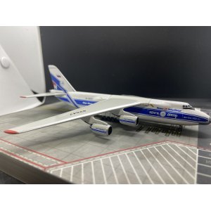 Volga-Dnepr 伏尔加-第聂伯航空 Antonov An-124 RA-82047 2000s colors. 