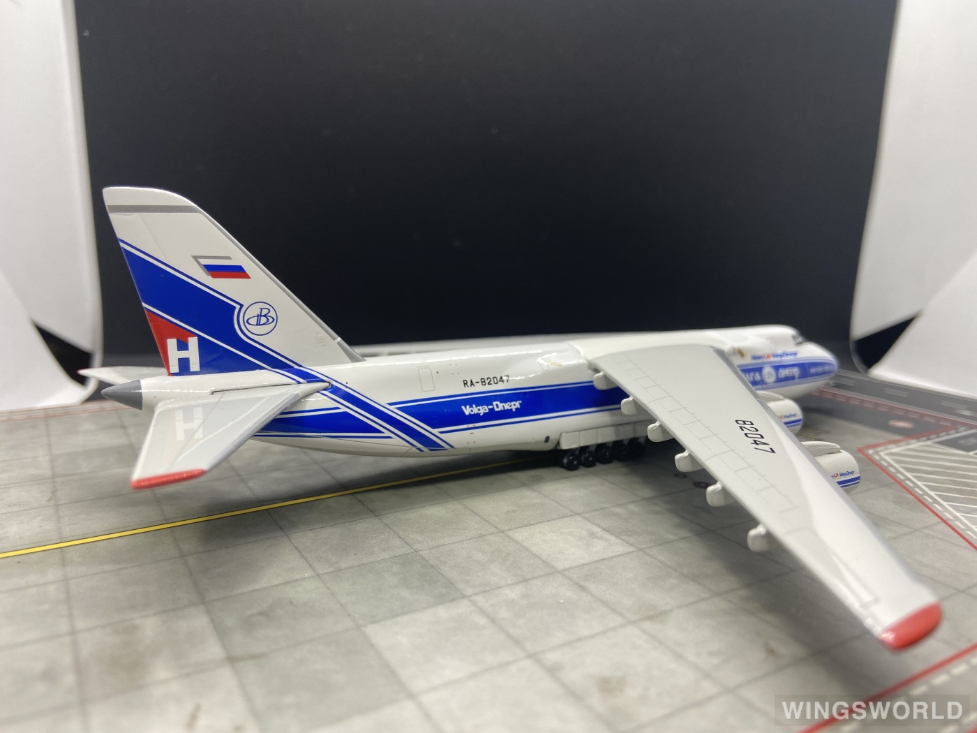 Geminijets 1:400 GSHLA020 Volga-Dnepr 伏尔加-第聂伯航空 Antonov An-124 RA-82047