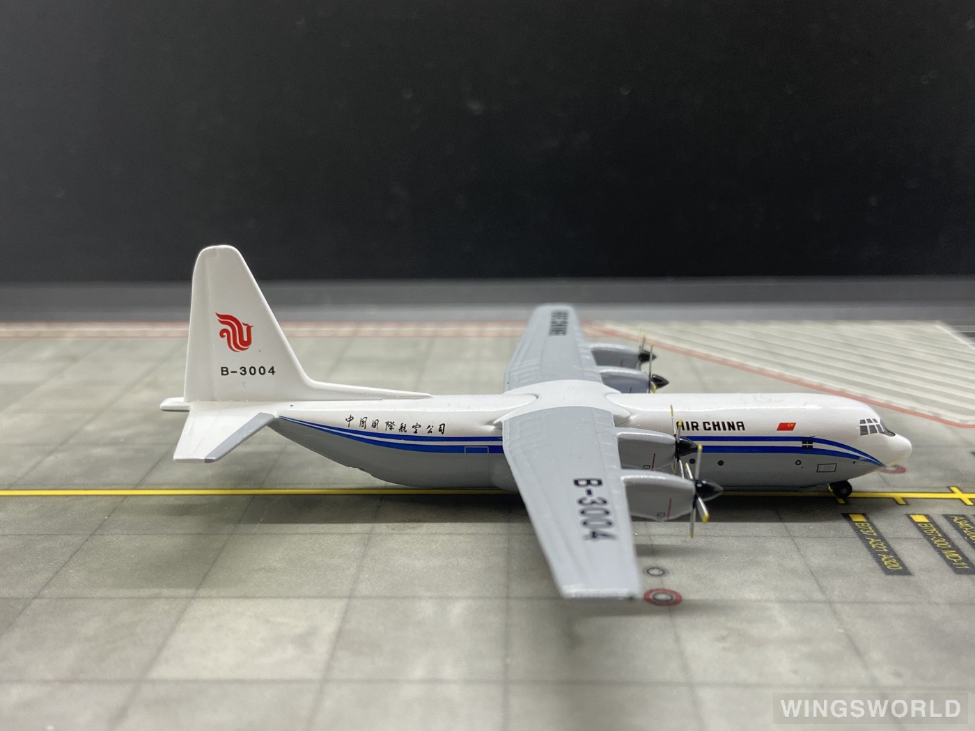 JC Wings 1:400 JC4046 Air China 中国国际航空 Lockheed L-100 Hercules B-3004