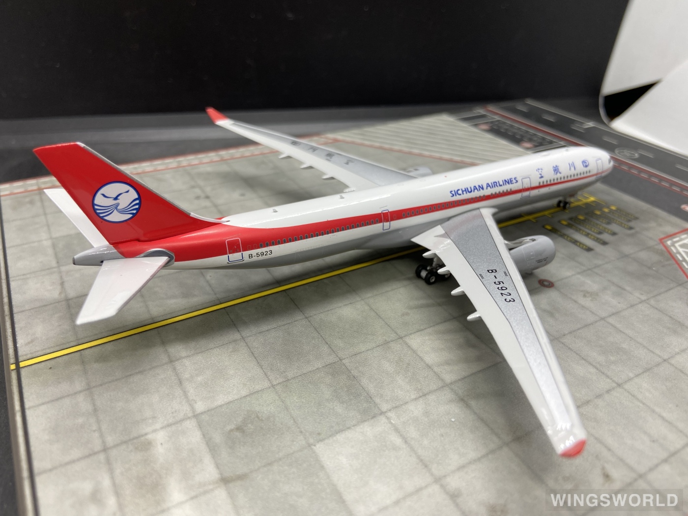 AeroClassics 1:400 AC4B5923 Sichuan Airlines 四川航空 Airbus A330-300 B-5923